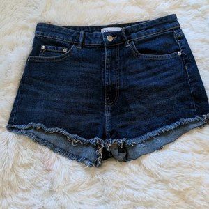 Zara Dark Wash High Rise Raw Hem Jean Shorts Size 9